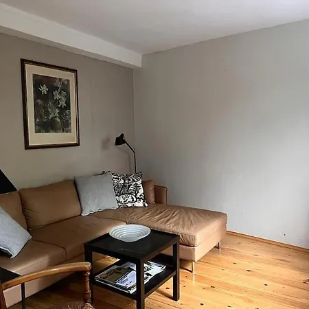 Seeglueck Haeusle - Charmantes Mit Innenhof In Zentraler Altstadtlage Von Apartment Konstanz