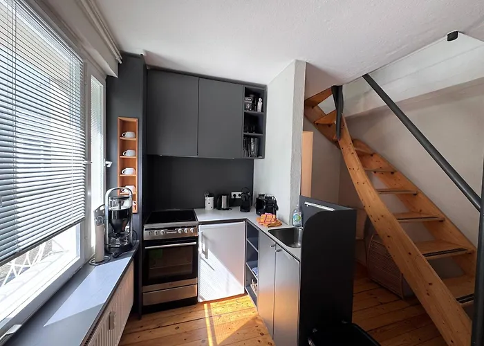 Seeglueck Haeusle - Charmantes Mit Innenhof In Zentraler Altstadtlage Von 公寓 康斯坦茨